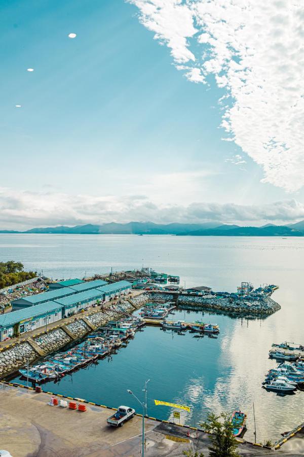 Ocean Marina Suite View Yeosu Exterior photo